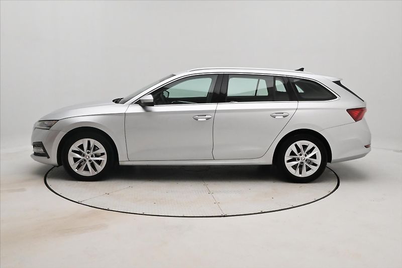 Škoda Octavia 2,0 TDI 110 kW DSG STYLE Záruk - fotka 8 z 31