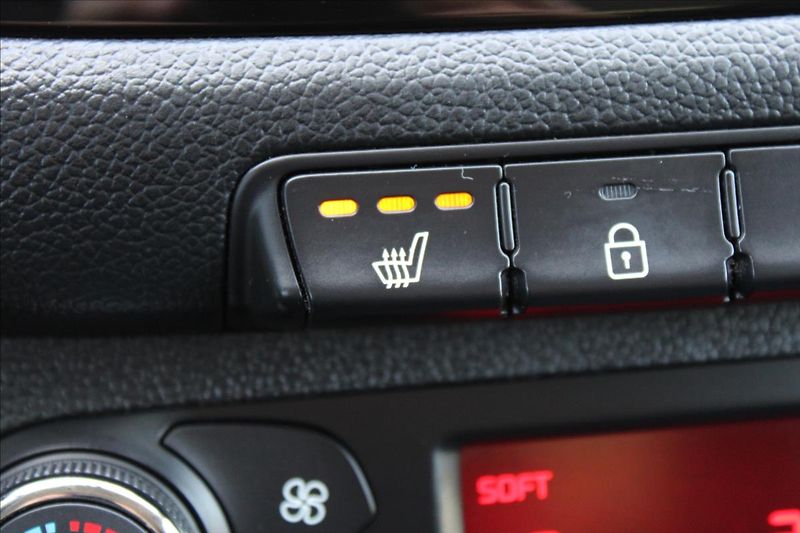 Kia Ceed 1,6 GDI  NOVÉ V ČR,TAŽNÉ,TOP - fotka 16 z 29