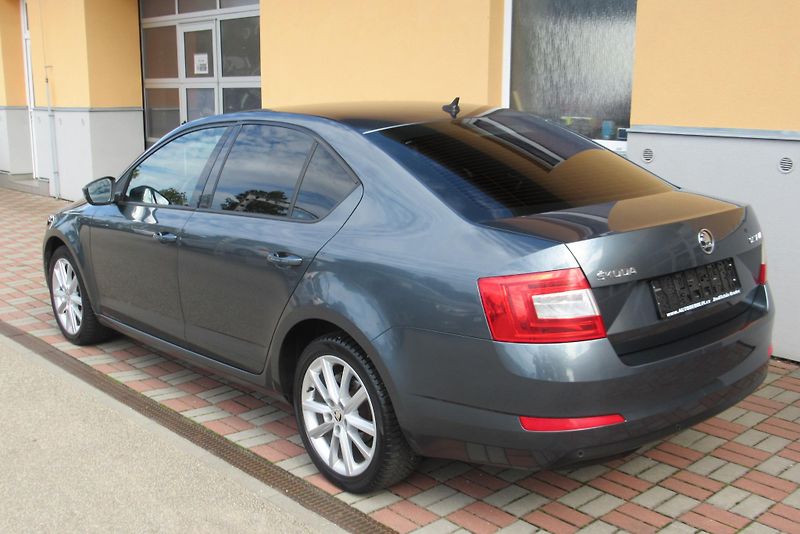 Škoda Octavia 1.6 TDI AUT. KLIMA PŮVOD ČR - fotka 2 z 22