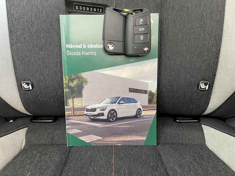 Škoda Kamiq (2025) 1.5 TSI 110kW Top Selection - fotka 33 z 34
