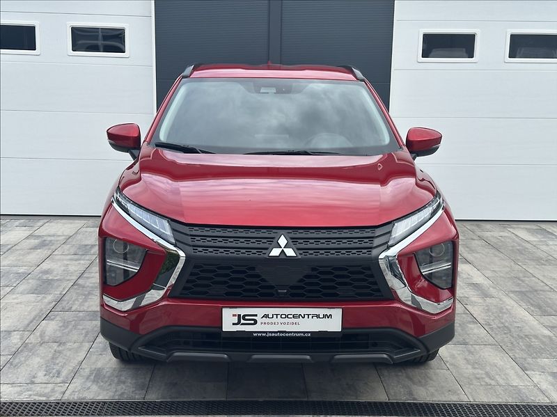 Mitsubishi Eclipse Cross 2,4 PHEV 188PS  A/T 4x4 - fotka 3 z 52