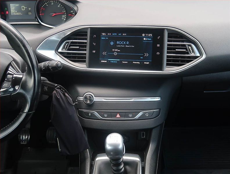 Peugeot 308 (2019) 1.5 BlueHDi, Tempomat - fotka 12 z 20