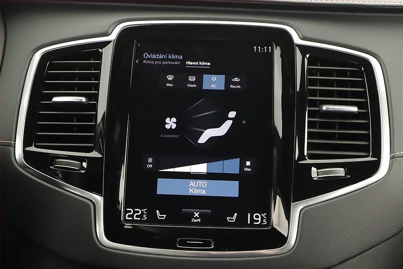 Volvo XC90 (2021) B5 AWD - fotka 11 z 20
