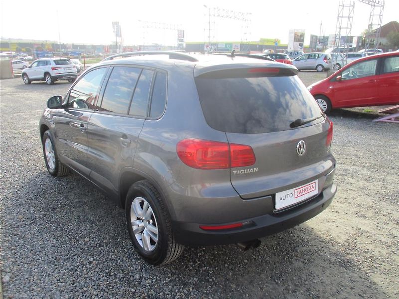 Volkswagen Tiguan 1,4 TSi, aut klima,serv.kn. - fotka 7 z 38