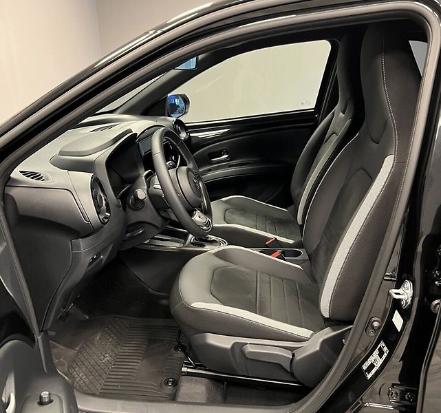 Toyota Aygo 1,5 Hybrid AT GR Sport - fotka 8 z 16