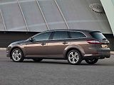Ford Mondeo kombi.