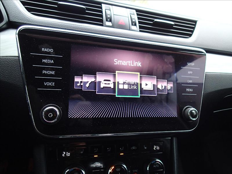Škoda Superb 2,0 TDi, DSG, 4x4 , Tažné - fotka 24 z 48
