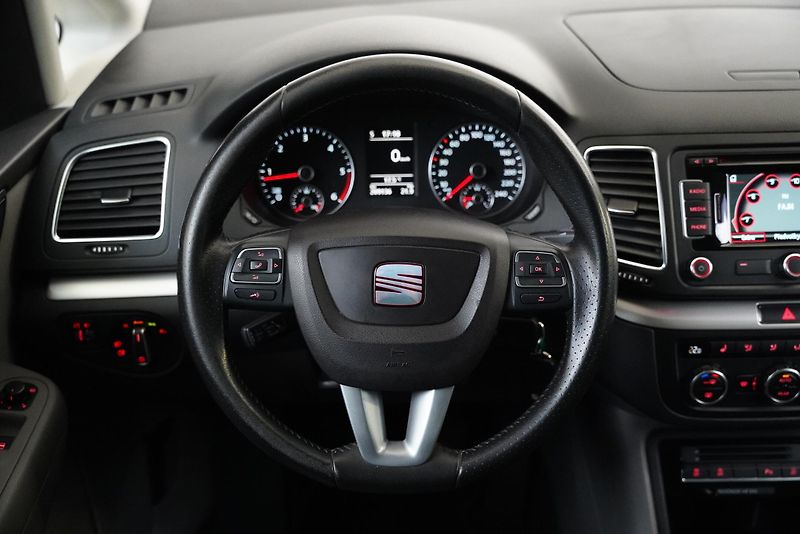 Seat Alhambra - fotka 18 z 26