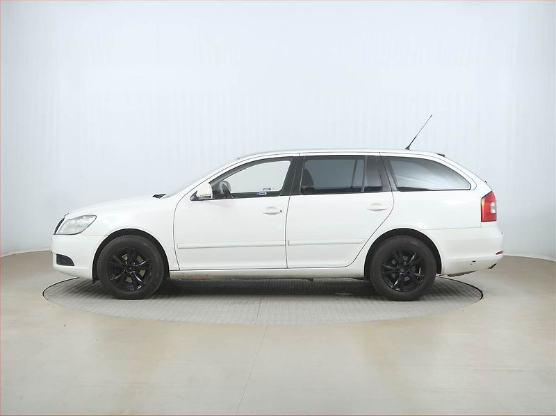 Škoda Octavia (2012) 1.2 TSI, po STK, slušný stav - fotka 3 z 14
