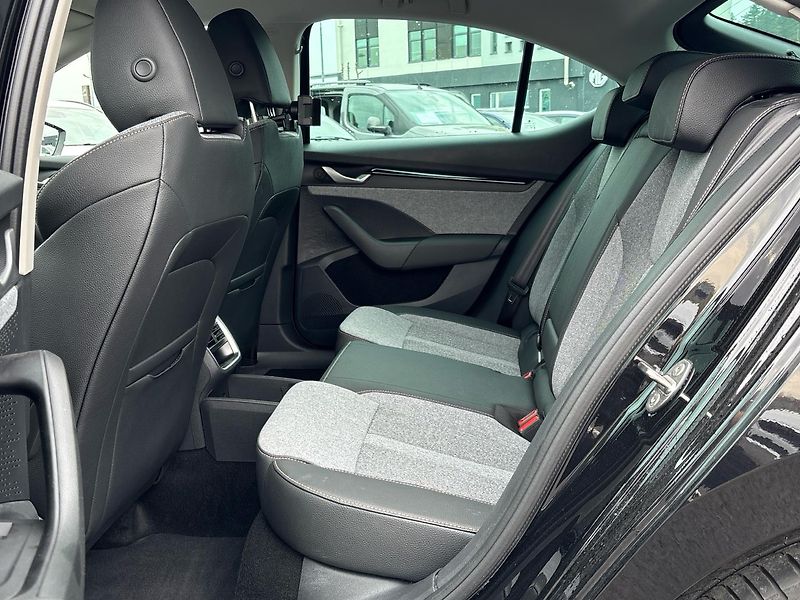 Škoda Octavia M-HEV Top Selection DSG - fotka 8 z 26