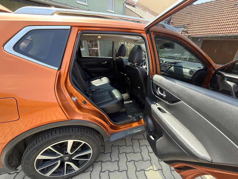 Nissan X-Trail (2017) - fotka 9 z 15