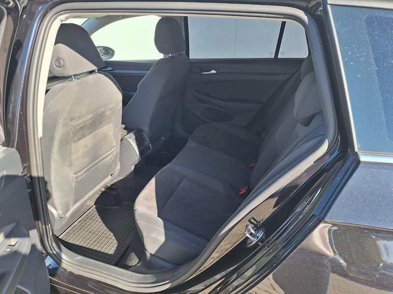 Volkswagen Golf (2023) Variant VIII / 2.0 TDI / 110 k - fotka 24 z 33