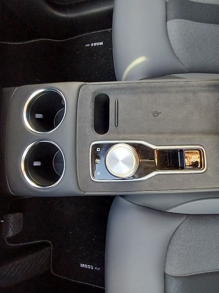 MG MGS5 EV Elektromotor 170 kW EXCLUSIVE - fotka 13 z 20