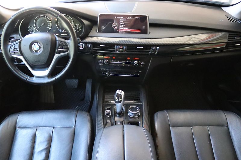 BMW X5 XDRIVE 30D F15 190kW - fotka 35 z 50