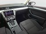 Volkswagen Passat (2019) 2.0 TDI, Automat, Navi - náhled 8