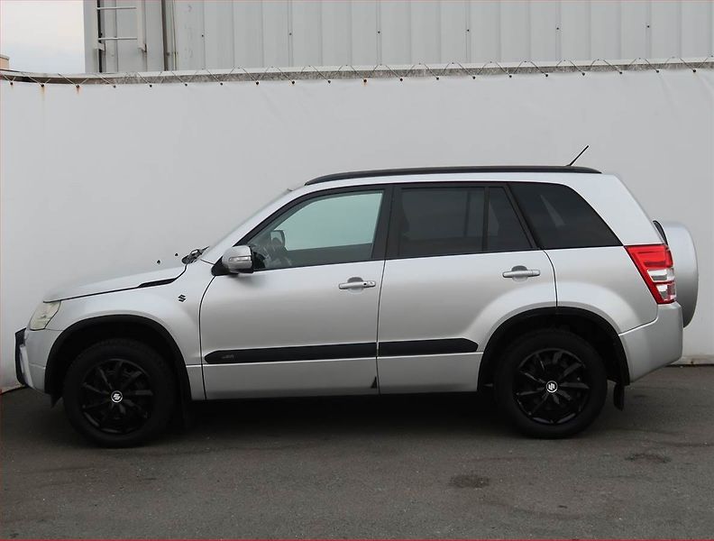 Suzuki Grand Vitara (2012) 2.4 VVT, LPG, 4X4, Serv.kniha - fotka 3 z 17