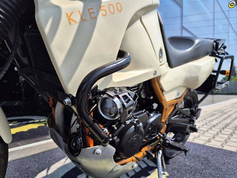 Kawasaki KLE 500 (2006) - fotka 11 z 22