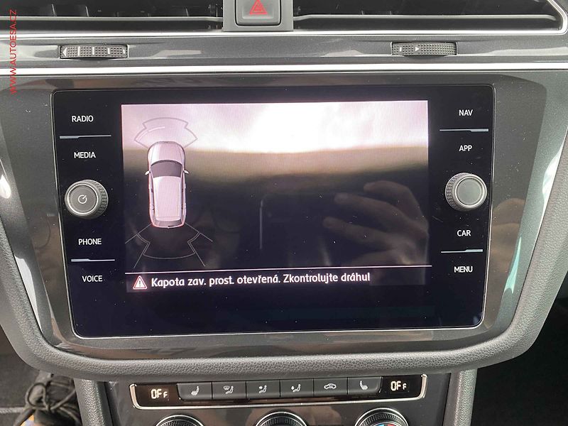 Volkswagen Tiguan (2020) 2.0 TDi 4X4, R-Line, DSG - fotka 21 z 22