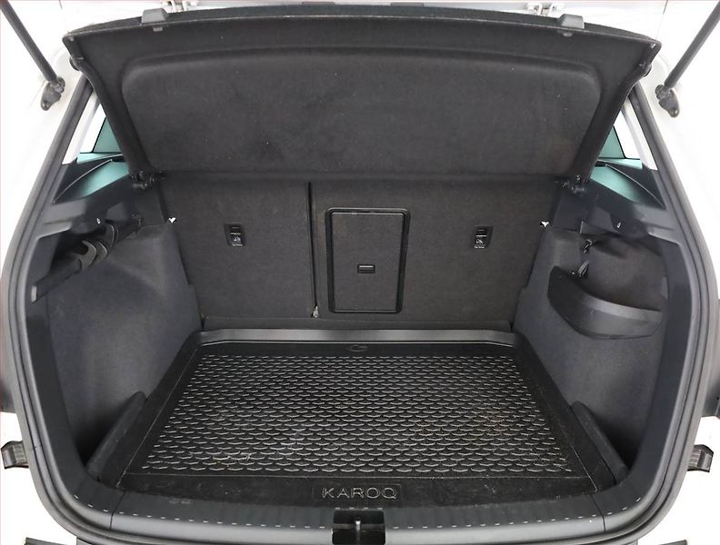 Škoda Karoq (2019) 1.5 TSI - fotka 20 z 21