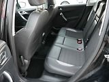 Peugeot 2008 (2016) 1.2 PT, AT, autoAC - náhled 10