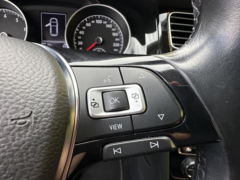 Volkswagen Golf (2019) IQ.DRIVE 1.5TSI110kW 2.Maj. - fotka 14 z 40