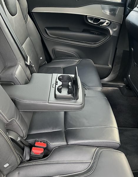 Volvo XC90 B5 AWD Ultimate v záruce - fotka 34 z 40