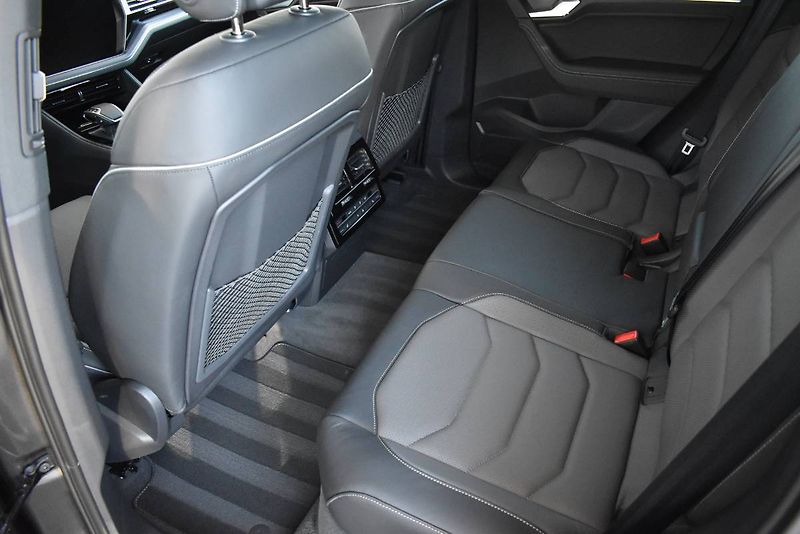 Volkswagen Touareg (2025) R-Line 3.0TDI 210kW,Webasto, T - fotka 18 z 30