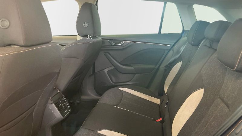Škoda Scala (2025) Top Selection 1.5TSI 110kW - fotka 16 z 29