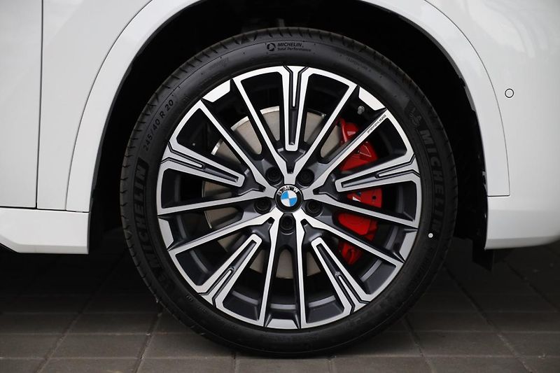 BMW X1 xDrive23d - fotka 7 z 17