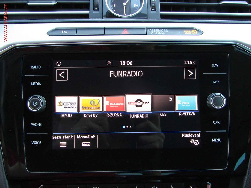 Volkswagen Passat (2018) 2.0TDi, 2.maj,ČR, R-Line, DSG - fotka 15 z 20