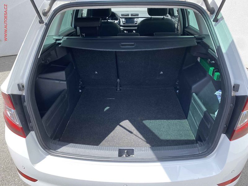 Škoda Fabia (2021) 1.0 TSi, 2.maj,ČR, Style - fotka 7 z 16