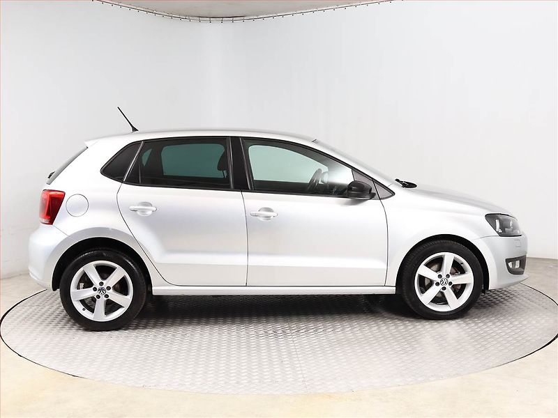 Volkswagen Polo (2013) Comfortline 1.4, Serv.kniha - fotka 6 z 13