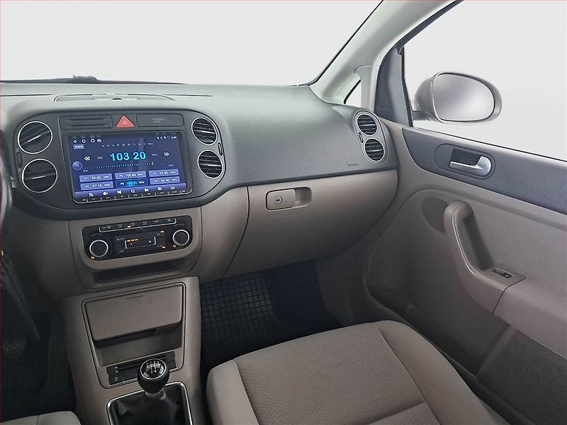 Volkswagen Golf Plus (2012) 1.6 TDI, Navi, Tempomat - fotka 8 z 14