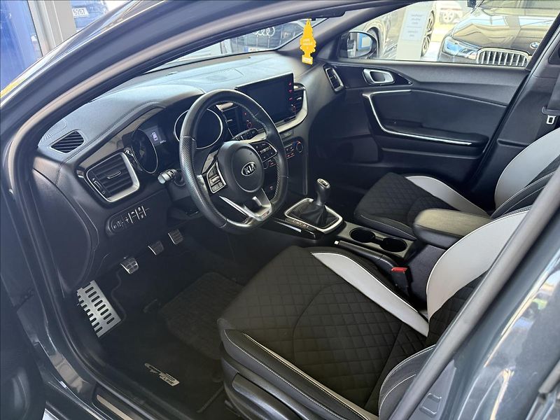 Kia Ceed 1,0   73kW,GTline, - fotka 18 z 25