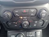 Jeep Renegade 2.0 JTD-MJET 4x4/1Maj/DigKlima - náhled 39