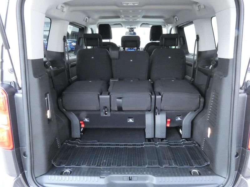 Toyota ProAce (2017) 2.0 D-4D 110KW 8-MÍST - fotka 15 z 30
