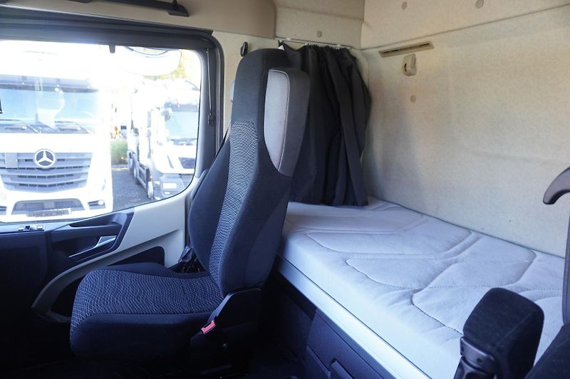 Mercedes-Benz Actros (2022) 1835 LS MP5 tractor unit - fotka 20 z 24