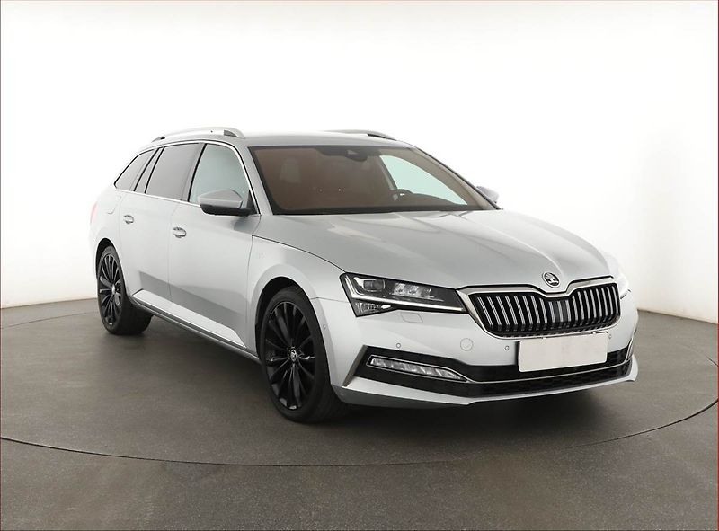Škoda Superb (2022) Laurin&Klement 2.0 TDI - fotografie inzerátu