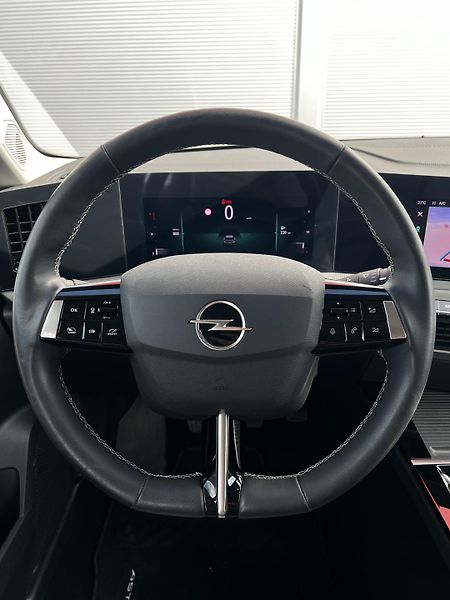 Opel Astra 1.5CDTi 96kW Elegance 1Maj DPH - fotka 9 z 22