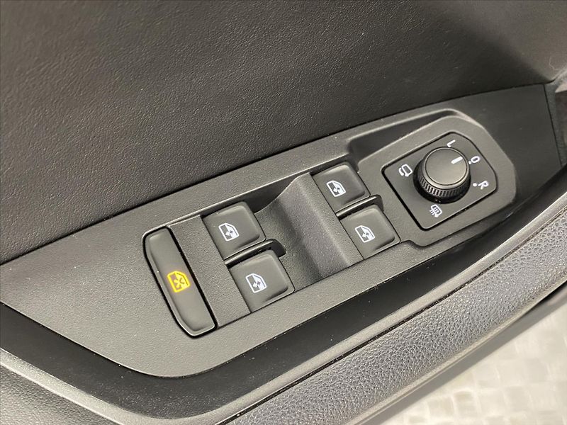 Škoda Kodiaq 2,0 TDI DSG 140kW 4x4 Style - fotka 12 z 30