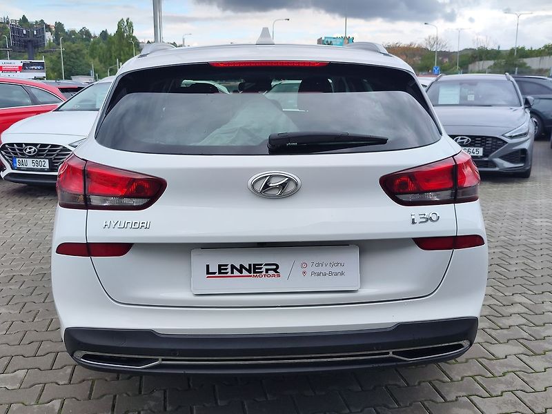 Hyundai i30 1.5 117kW Komfort - fotka 6 z 31