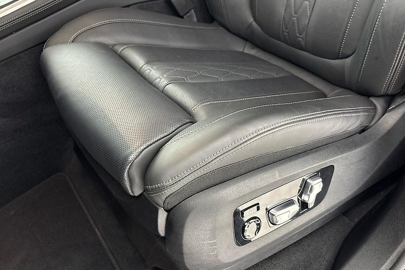 BMW X7 xDrive40d - fotka 7 z 30