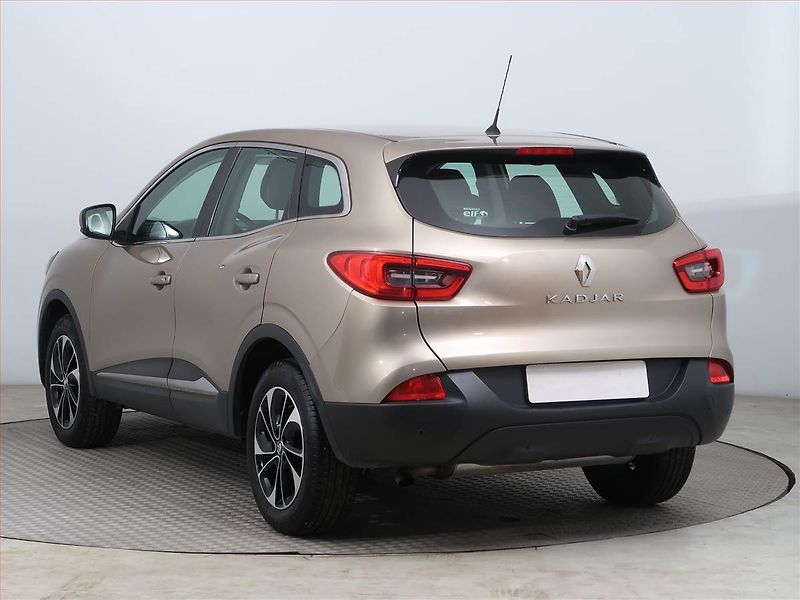 Renault Kadjar (2016) 1.2 TCe, Navi, Park. senzory - fotka 4 z 11