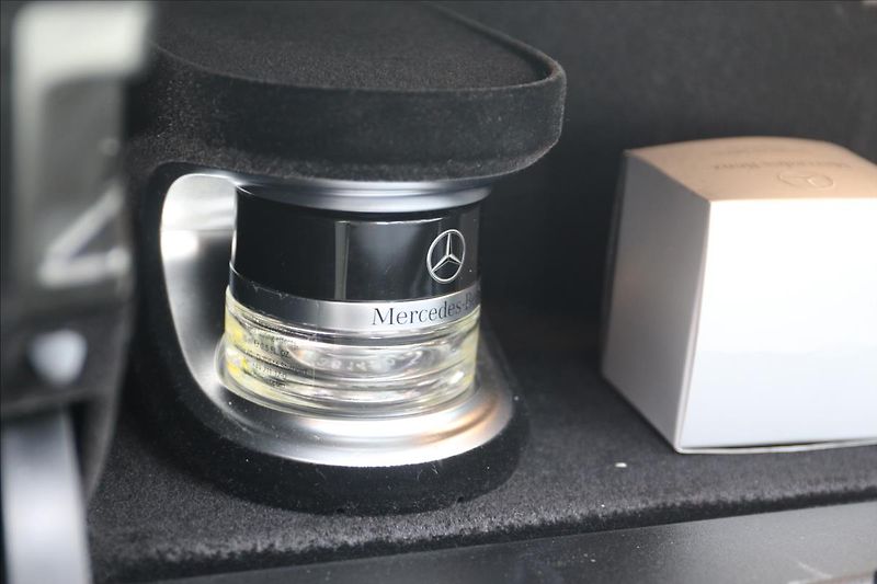 Mercedes-Benz Třídy E 4 MATIC,ČR,DPH,59TKM - fotka 15 z 38