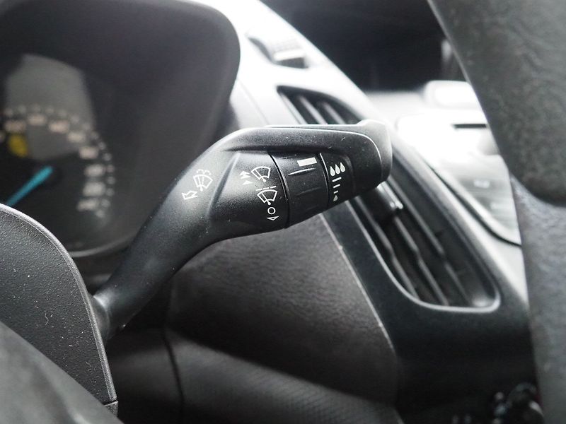 Ford Transit Connect (2018) 1.5TDCi  L2H1 - fotka 21 z 26