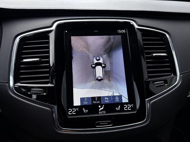 Volvo XC90 D5 AWD R-DESIGN PRO // VZDUCH  - fotka 35 z 60