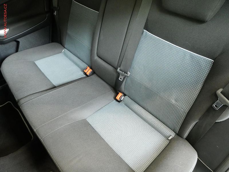 Ford Mondeo (2010) 2.0 TDCi, AC, TZ - fotka 10 z 22