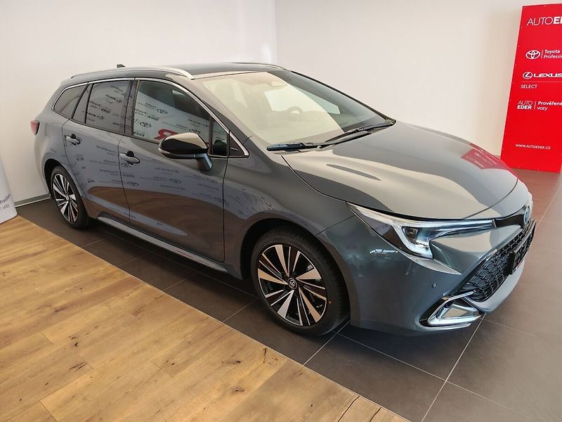 Toyota Corolla 2.0 Hybrid e-CVT Style - fotka 3 z 42