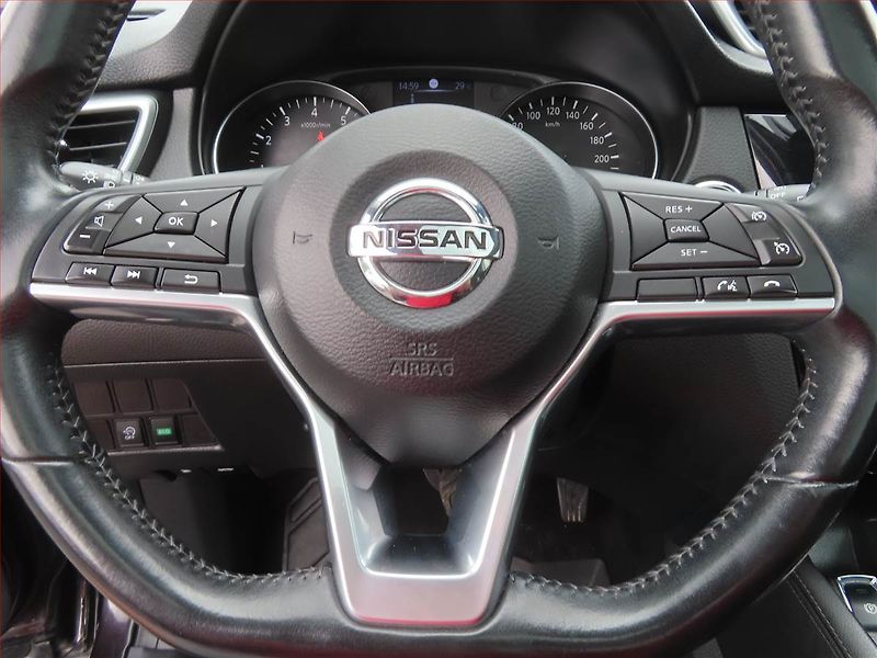 Nissan Qashqai (2017) N-Connecta 1.2 DIG-T, Automat - fotka 19 z 24