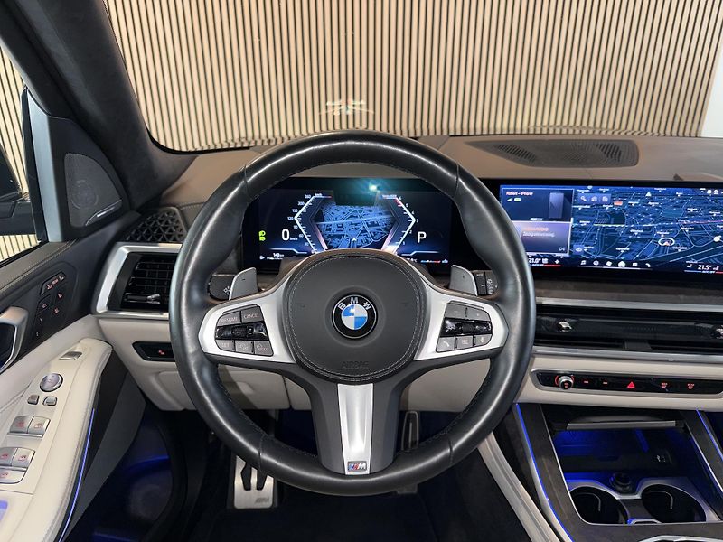 BMW X7 40d M Tažné Masáž Pano Záruka - fotka 26 z 48